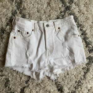 White Levi’s 501 Shorts